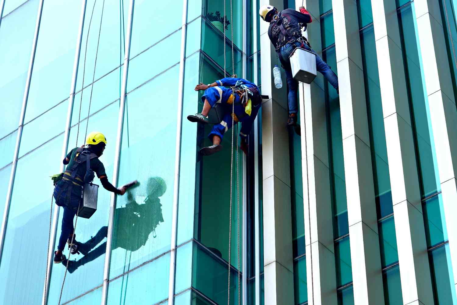 Professional window cleaning service in TX by Patriot Power Washing