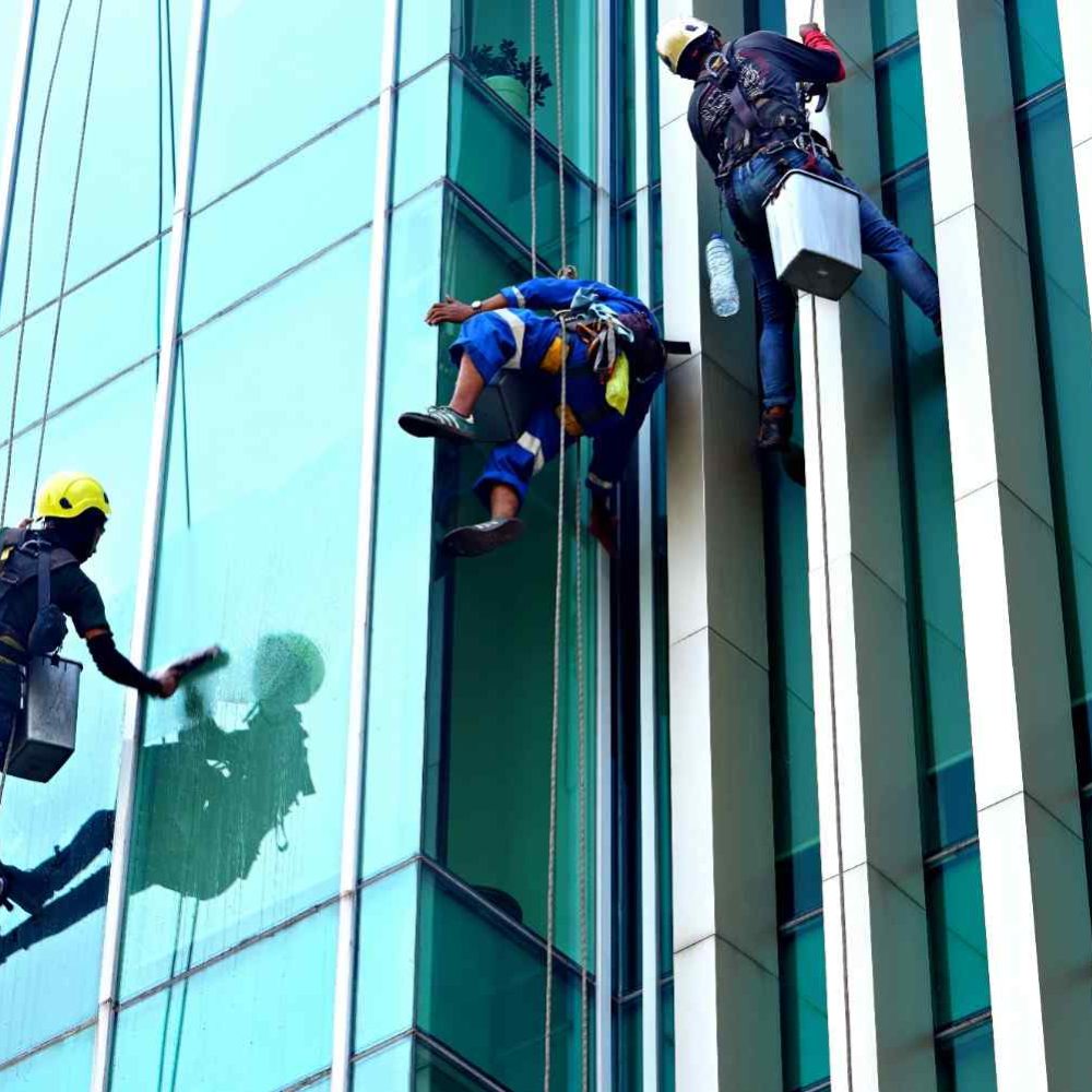 Professional window cleaning service in TX by Patriot Power Washing